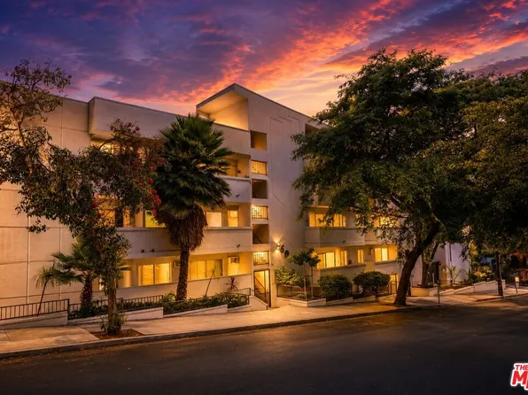 960 Larrabee St APT 124, West Hollywood, CA 90069