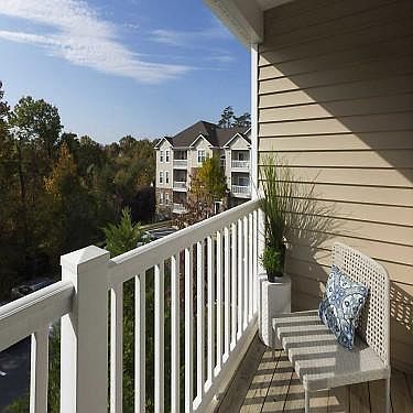 2nd image of 215 Somerset Bay Dr
