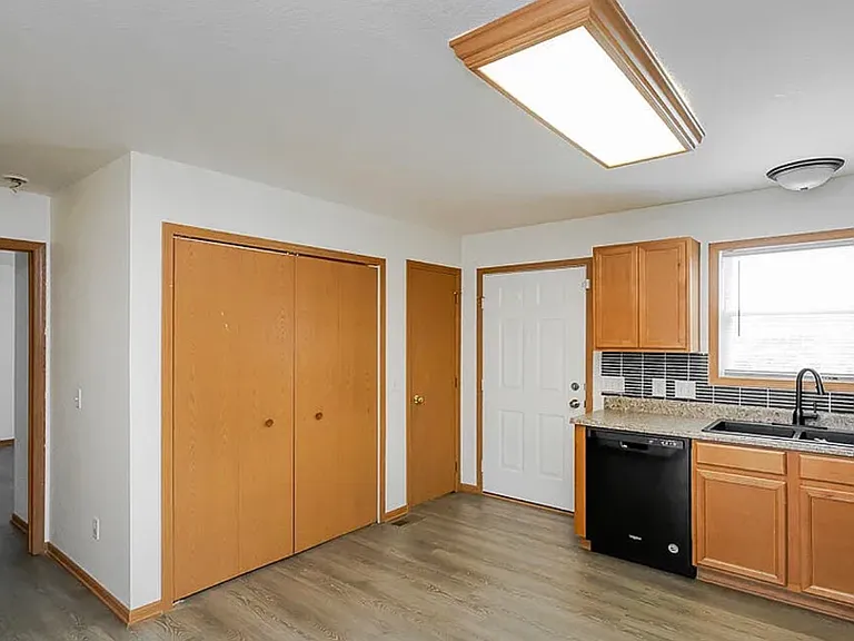 411 Waybridge Rd — Photo 13