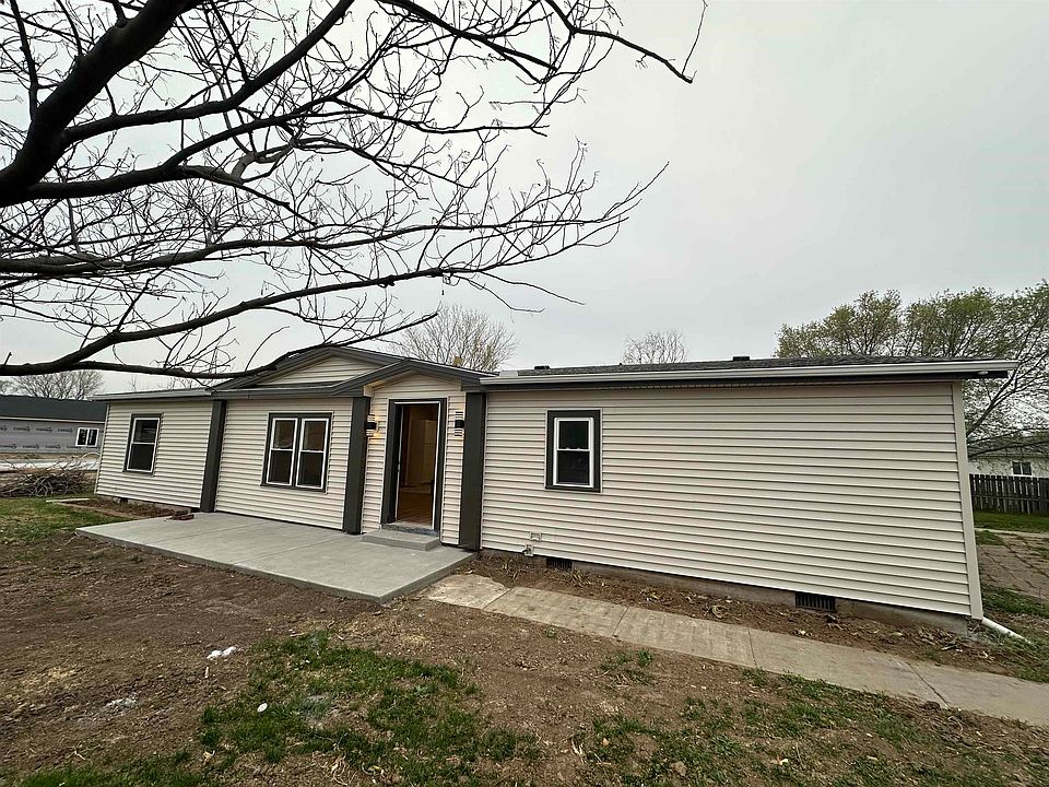 1st image of 4613 S Edwards Cir