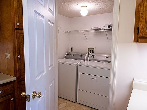 5th image of 108 Dogwood Dr