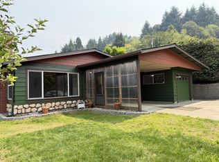 900 Rowe St, Reedsport, OR 97467