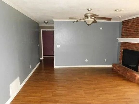 3rd image of 2456 SW 81st St