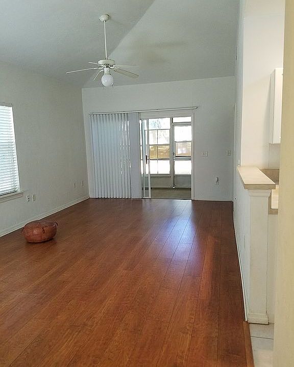 Living Rm