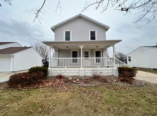 1011 New St, Manchester, IA 52057