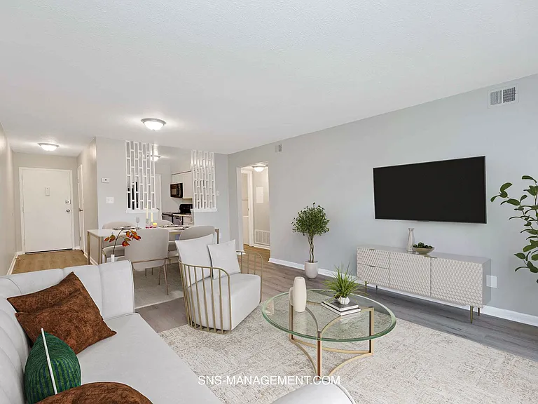 Woodmere Apartments — Photo 16