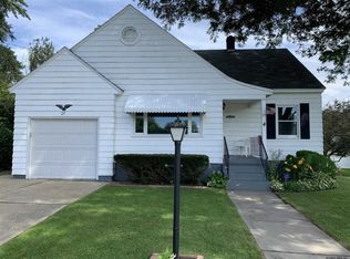 27 Pleasant Ave, Amsterdam, NY 12010