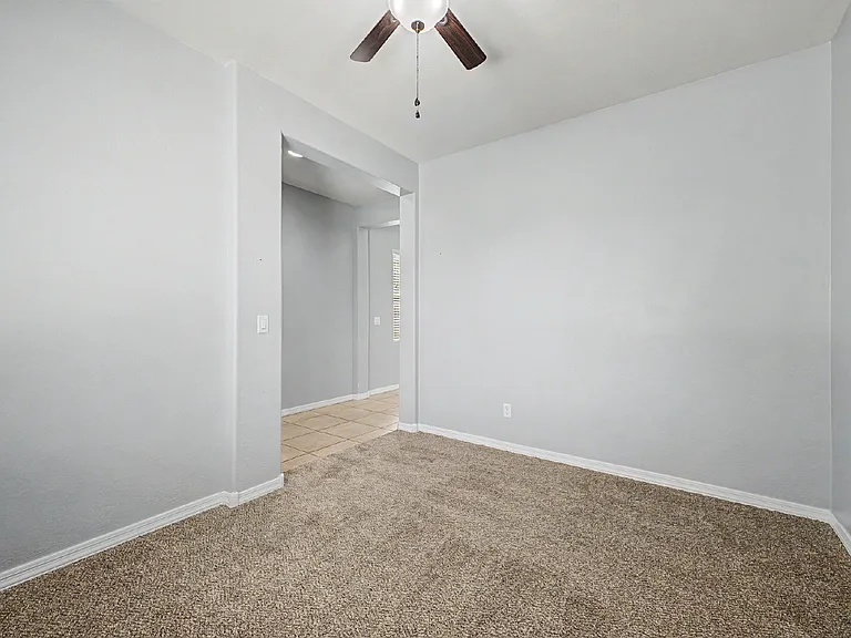 41177 W Lucera Ln — Photo 6