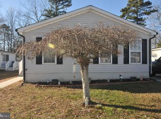 42 Dogwood Ln, Mays Landing, NJ 08330