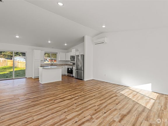 2nd image of 10508 210th Avenue E