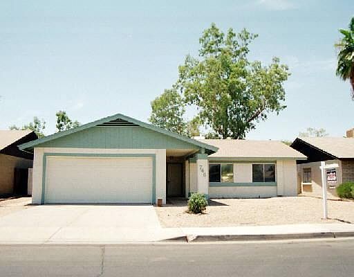 1st image of 746 N CHOLLA Street