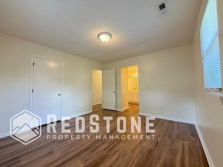3138 Whitesell Dr #C — Photo 27