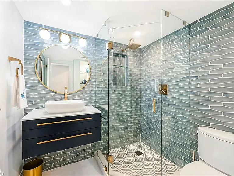 250 7th Ave S #207 — Photo 18