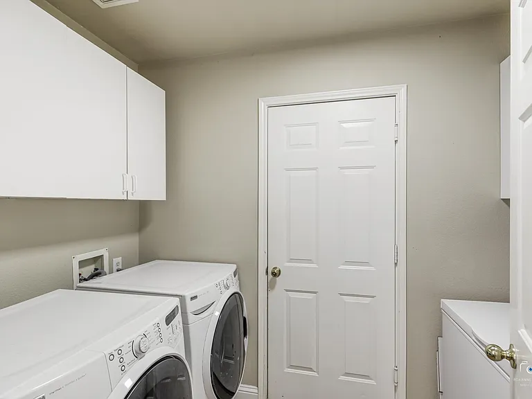 9921 Sean Dr — Photo 28