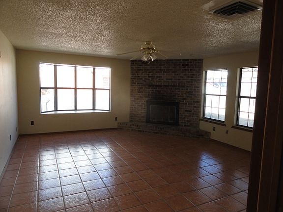 4th image of 1728 Corte Alegre