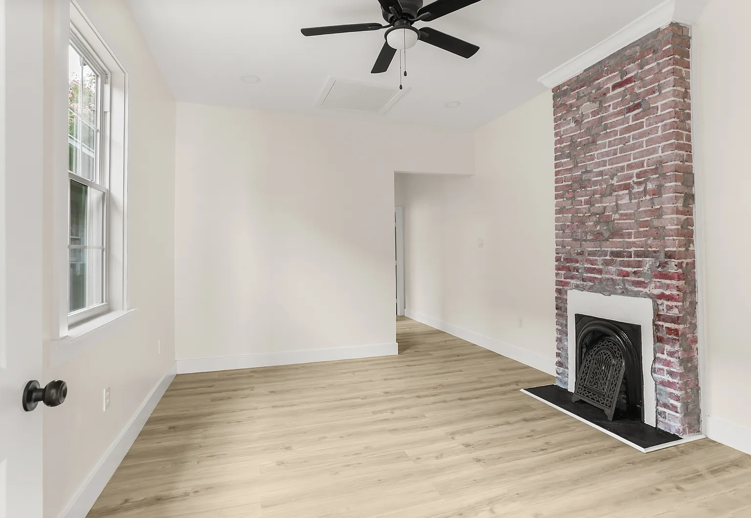 2 bed, 1000 sqft, $1,850 — Photo 3