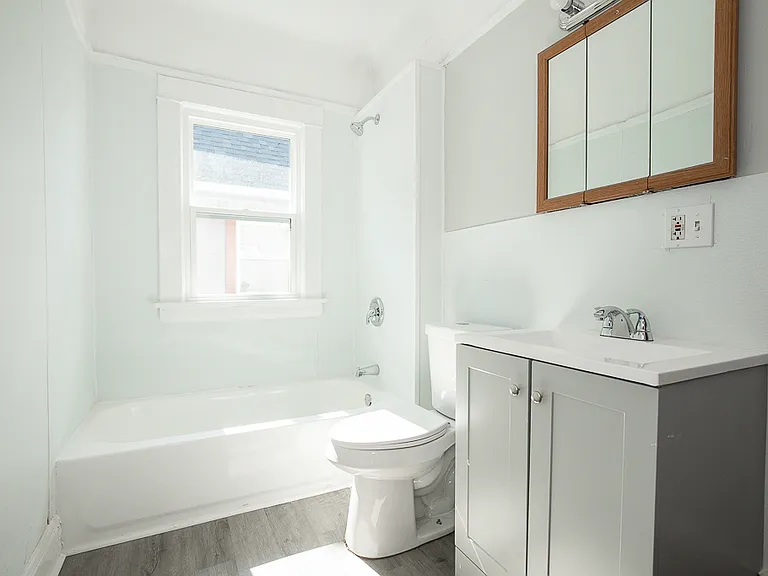 11701 Ablewhite Ave #1 — Photo 4