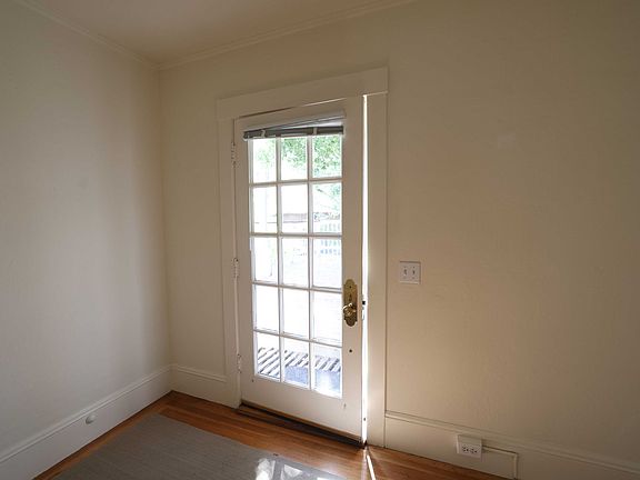 5th image of 23 Sycamore Ave