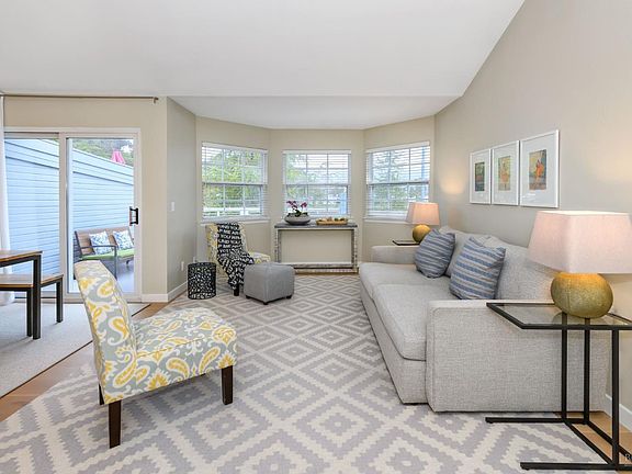 4th image of 49 Mariners Circle