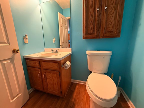 4th image of 291 Troup St