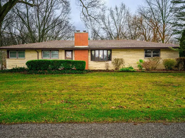 117 Fairlane Dr, Hebron, IN 46341