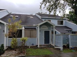 2043 Winners Cir, Pompano Beach, FL 33068