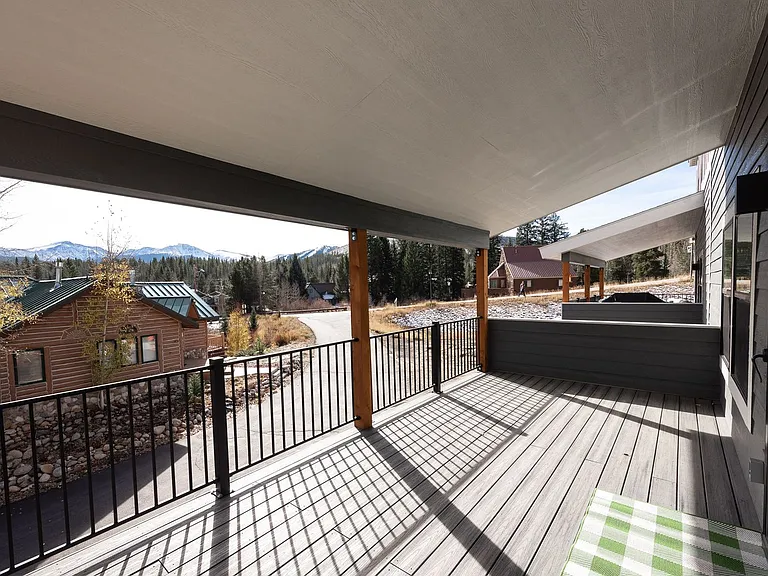 313 Vasquez Rd — Photo 36