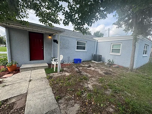 37902 7th Ave Photo 1