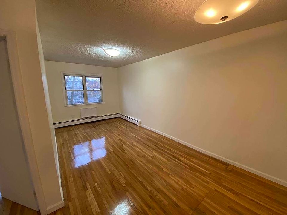 1st image of 26-22 9th St #3