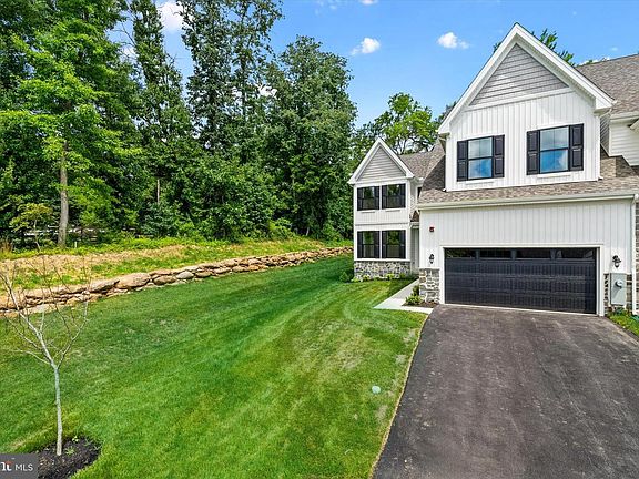 5th image of 406 Leahy Dr
