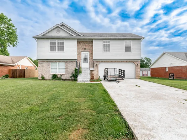 1365 Kristina Ct, Scottsburg, IN 47170