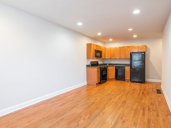 2nd image of 1803 W Berks St #1