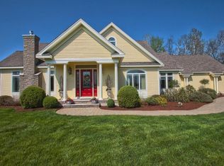 64 Hawkins Glen Dr, Salem, NH 03079