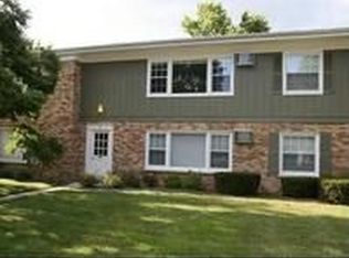 20-9 Rocky Way, Montgomery, IL 60538