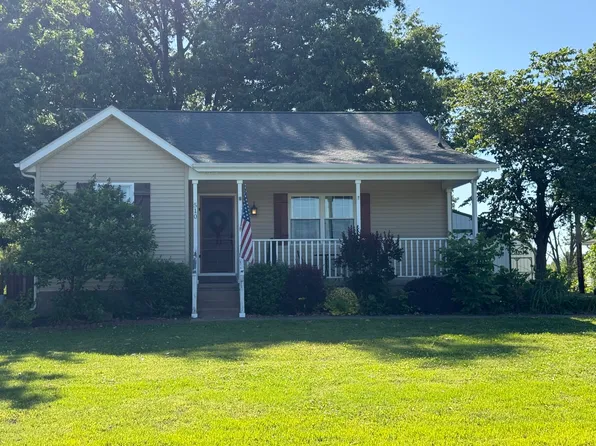 510 Zola Rd, Harrisburg, IL 62946