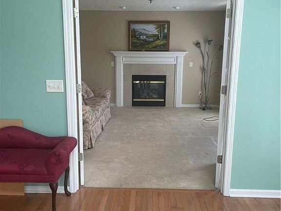 3rd image of 8070 Oak Tree Dr N