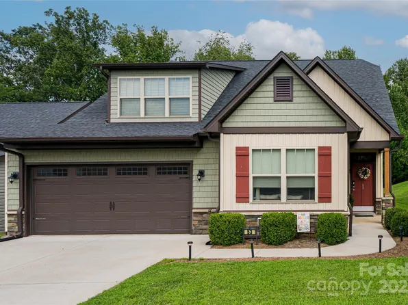 53 Brown St, Weaverville, NC 28787