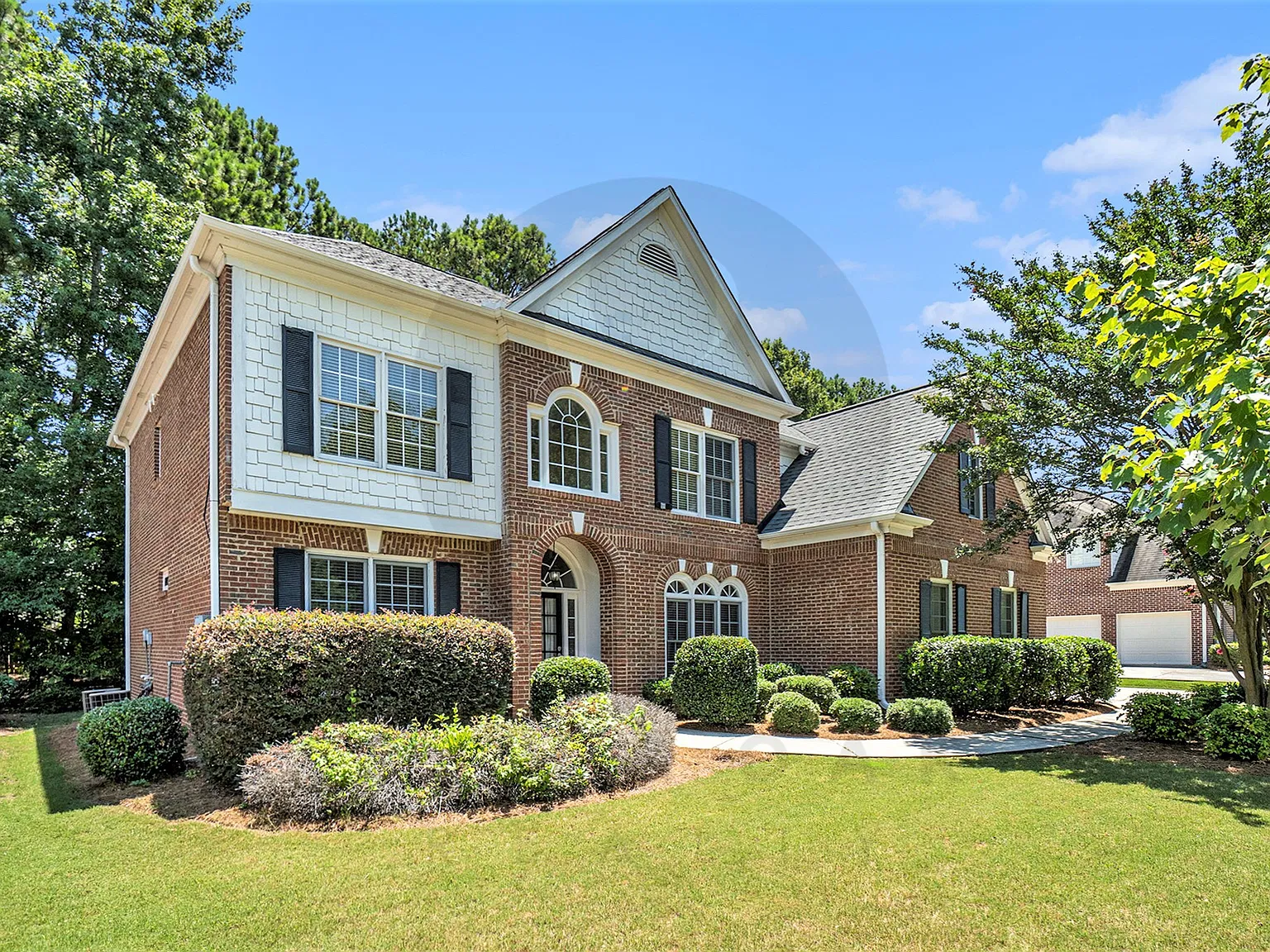 5 bed, 2866 sqft, $3,100 — Photo 2