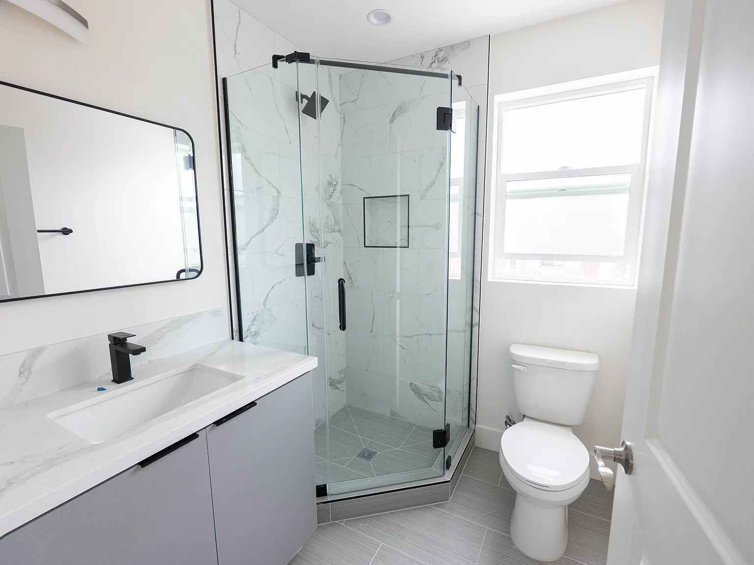 2 bed, $2,400 — Photo 2