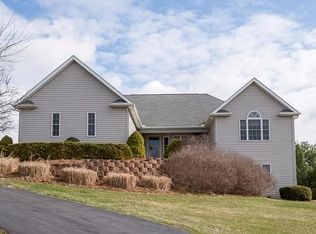9215 Sharon Hills Ct, Manchester, MI 48158