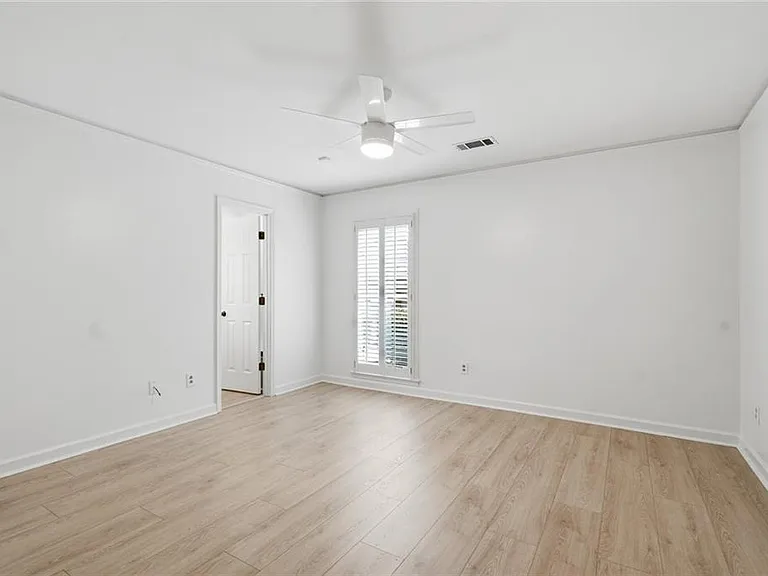 330 Carybell Ln — Photo 6