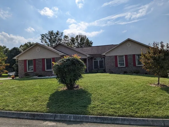 3827 Sunflower Ct, Morristown, TN 37814