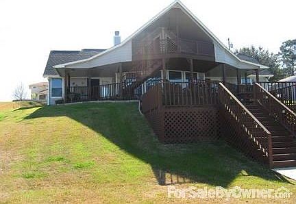 2nd image of 540 Lakeview Drive Loop