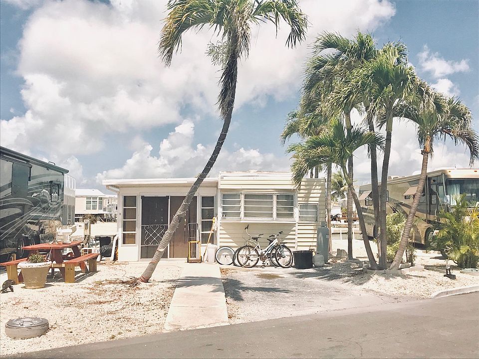 1st image of 701 Spanish Main Dr #550
