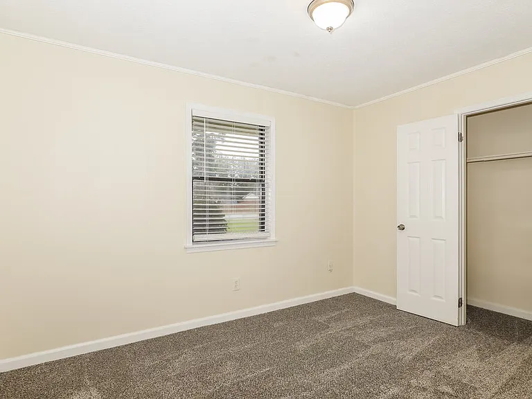 5 Silverwood Dr — Photo 11