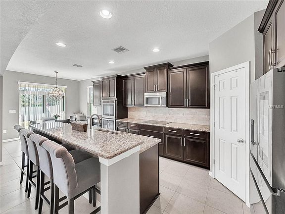 2nd image of 14894 Fells Ln