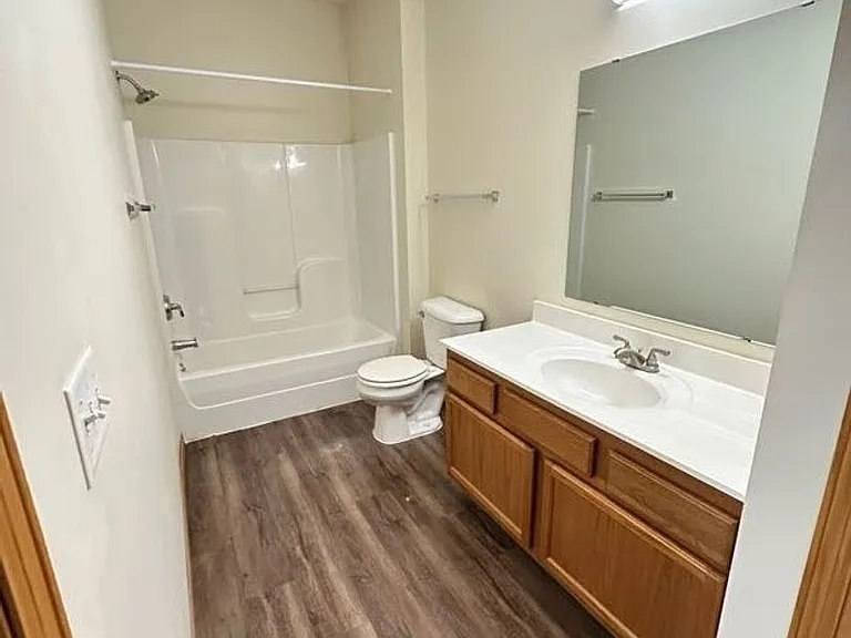 Stratford Place Luxury Apartments — Photo 18