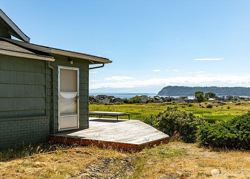 4th image of 6054 Snapdragon Lane