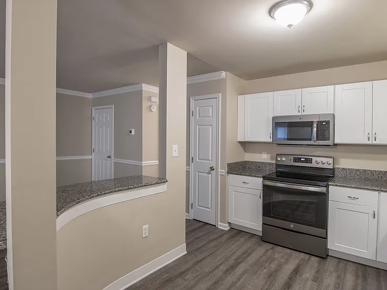 1100 Quincy Cir — Photo 1