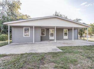 716 E Prairie St, Jerseyville, IL 62052